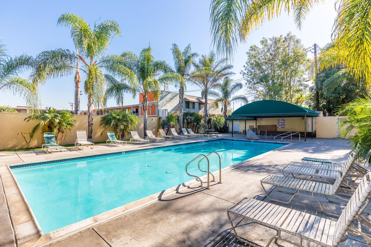 Colonial Pool & Spa Motel Long Beach Exteriér fotografie